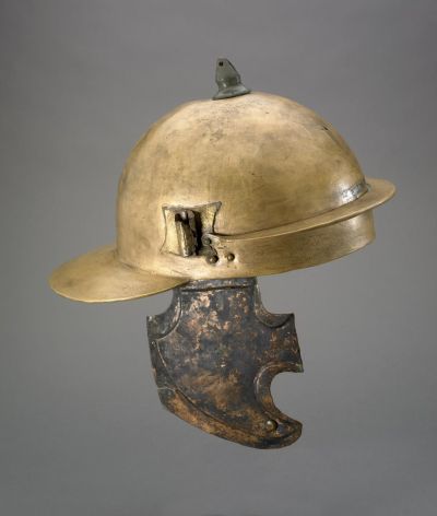 Copper alloy Roman legionary helmet © The Trustees of the British Museum