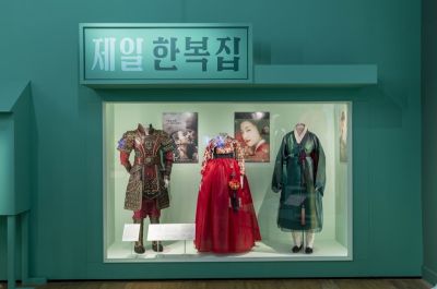 Installation image, Hallyu! The Korean Wave at the V&A Ⓒ Victoria and Albert Museum, London (18)