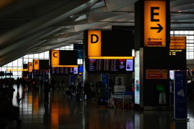 I controlli aeroportuali a Londra