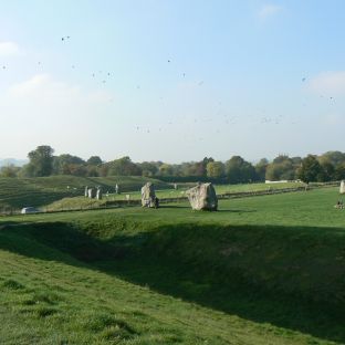 Quello di Avebury è il cerchio di pietre più grande del mondo.