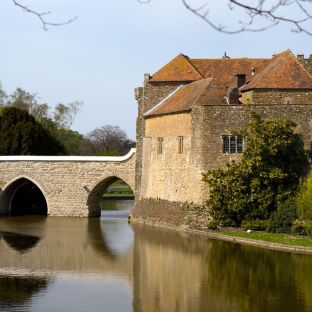 Il ponte del castello, sopra il fossato